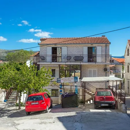 With A Parking Space - 20874 * Trogir