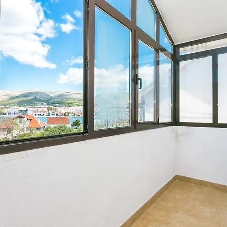 Lejlighed With Parking Space - 20874 Trogir